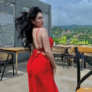 Sosok Selebram Chasandra Thenu, Wanita di Video Mesum Polisi Ambon