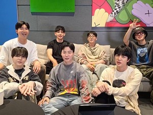 img-title Comeback hingga Tur, BTS Bagikan Jadwal Grup pada Musim Semi 2026 Lewat Siaran di Weverse