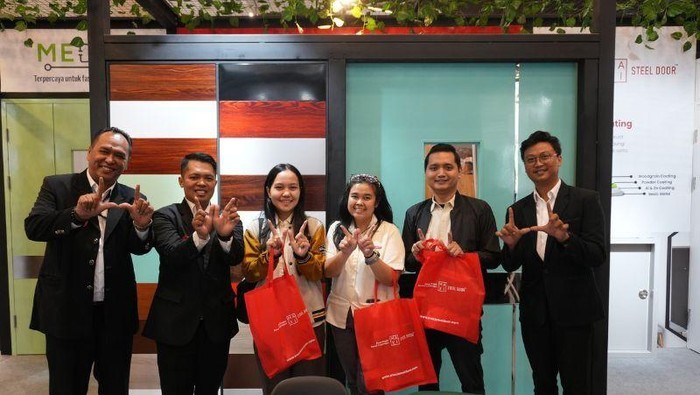 Inovasi Ini diAplikasikan ke Dalam Beragam Produk Andalan Seperti Maxi Single Door, Double Door, Hingga Fire Door, Yang diRancang Untuk Berbagai Jenis Bangunan