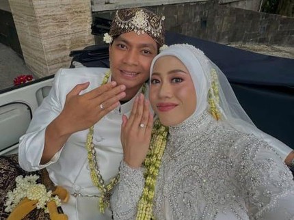 Atlet Voli Megawati Hangestri Resmi Menikah dengan Dio Novandra, Intip 7 Potretnya