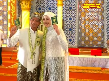 Sama-sama Atlet Nasional, Ini 7 Foto Bahagia Pernikahan Megawati Hangestri & Dio Novandra
