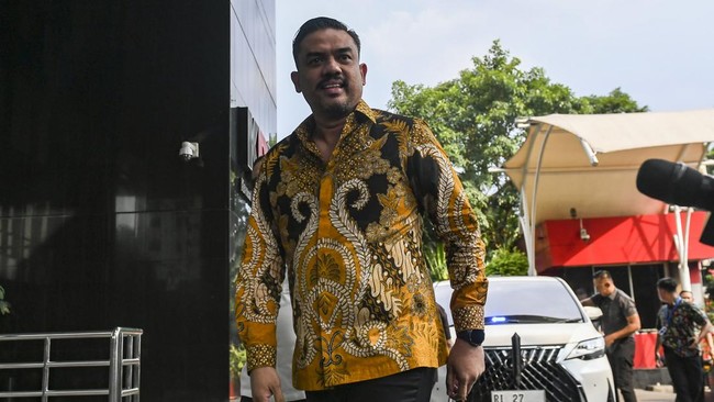Menteri UMKM Maman Abdurrahman mengaku tidak pernah memberikan perintah kepada jajarannya untuk membuat surat demi kepentingan istrinya, Agustina Hastarini.