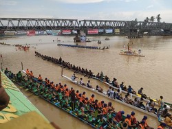 Pacu Jalur Viral Jadi Berdebatan Milik Siapa, Wamenpar: Warisan Budaya RI