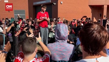 Liputan Olahraga CNN Sport : VIDEO: Anfield Berkabung, Nyanyian You'll Never Walk Alone untuk Jota