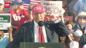 VIDEO: Trump Guyon Suara Kembang Api di Tengah Panas Politik AS