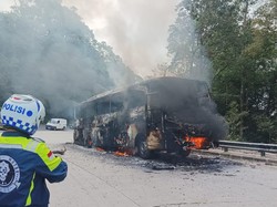Bus Bawa 40 Penumpang Terbakar di Jalur Medan-Berastagi