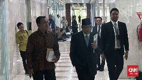 Dipilih Prabowo Jadi Dubes AS, Indroyono Soesilo Bagi-bagi CV