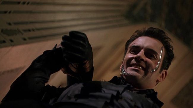 Bintang Fantastic Four (2005) Julian McMahon meninggal dunia setelah berjuang melawan kanker.