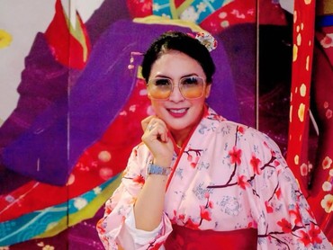 img-title Istri Menteri UMKM Buka Suara soal Isu Minta Fasilitas Negara untuk Tur Eropa