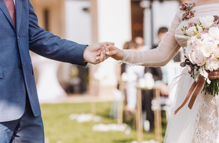 Ilustrasi suasana haru pernikahan/Freepik: freepic.diller