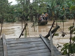 Banjir di Bone Imbas Cuaca Ekstrem, 500 Rumah Terendam-5 Jembatan Putus