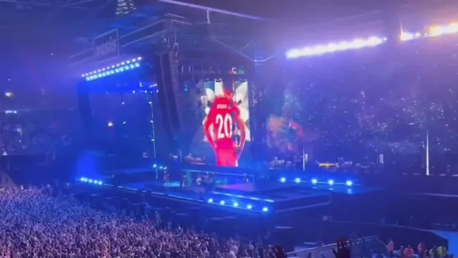 Konser Reuni Oasis Persembahkan Lagu Live Forever untuk Diogo Jota