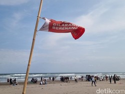 Ramai Wisatawan Piknik di Pantai Parangtritis, Ini Sederet Alasannya