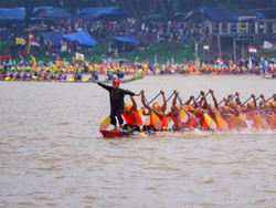 Makna Tarian Anak di Pacu Jalur Kuansing: Penghormatan Terhadap Sungai