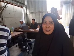 Pilu Rofiah Utang Rp 175 Juta Pekerja Stadion Surajaya Tak Dibayar