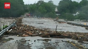 VIDEO: Banjir Bandang Terjang Texas, Puluhan Orang Tewas dan Hilang