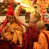 FOTO: Upacara Doa Dalai Lama Bersama Pengikut Jelang HUT ke-90