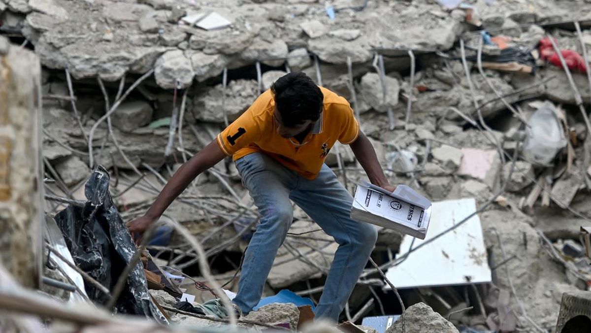 Bangunan di Pakistan Rubuh, 25 Orang Meninggal
