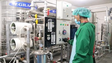 UM: Hujan Berkah, Air Minum Sehat Alami Tercipta.