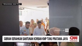 VIDEO: Gibran Serahkan Santunan Korban KMP Tunu Pratama Jaya