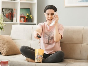 Nggak Tahan Adegan Sedih? Cek MBTI yang Paling Mudah Menangis Ini!