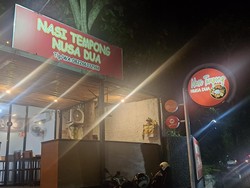 Harga Murah Porsi Melimpah, Nasi Tempong Nusa Dua Jadi Favorit Warga-Turis