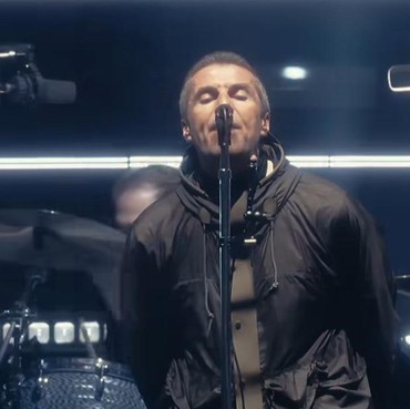 Penonton Konser Oasis Tewas Setelah Jatuh dari Tribun Wembley