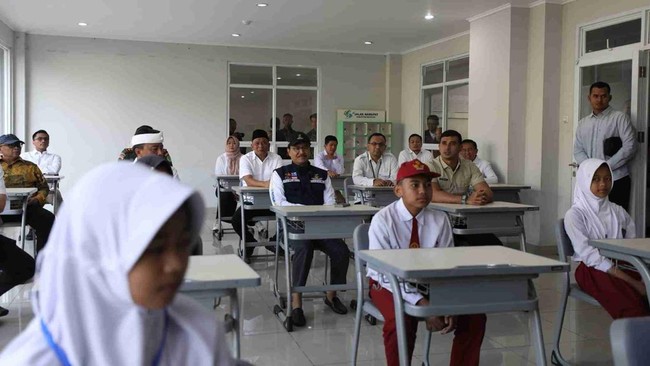 Ratusan calon pelajar Sekolah Rakyat itu terbagi menjadi enam rombongan belajar (rombel), dengan satu rombel terdiri dari 25 pelajar.