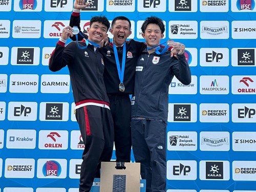 Tim Panjat Tebing Indonesia Luar Biasa, 2 Emas 1 Perak di Piala Dunia
