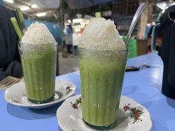 Nikmatinya Pokat Kocok Bu Iyah di Medan, Punya Sensasi Manis yang Buat Ketagihan