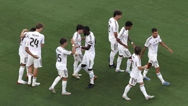 Real Madrid Singkirkan Dortmund, Alonso Tak Sepenuhnya Senang Pelatih Real Madrid, Xabi Alonso tidak sepenuhnya senang usai anak asuhnya lolos ke babak semifinal Piala Dunia Antarklub 2025.