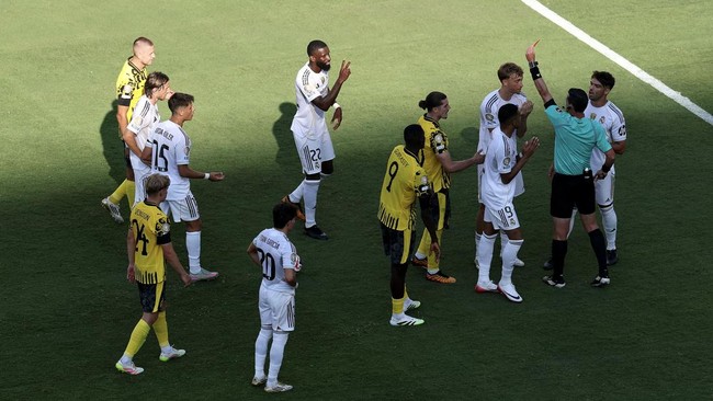 Daftar 7 Pemain Absen di Semifinal Piala Dunia Antarklub 2025 Sejumlah pemain harus absen memperkuat klub masing-masing di babak semifinal Piala Dunia Antarklub 2025.