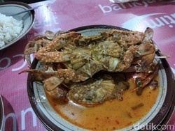 Uji Nyali Menikmat Rajungan Remason yang Super Pedas di Tuban