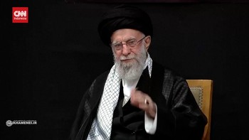 VIDEO: Momen Khamenei Muncul Perdana di Publik Usai Perang Iran-Israel