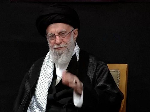 VIDEO: Momen Khamenei Muncul Perdana di Publik Usai Perang Iran-Israel