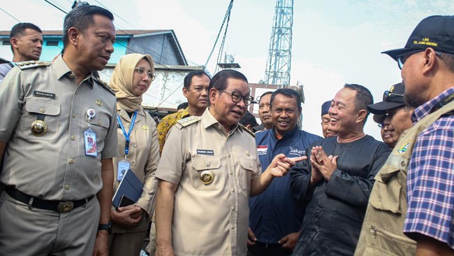 Gubernur Pramono Anung menjelaskan Golf tidak dikenakan pajak 10 persen seperti yang berlaku pada olahraga Padel.