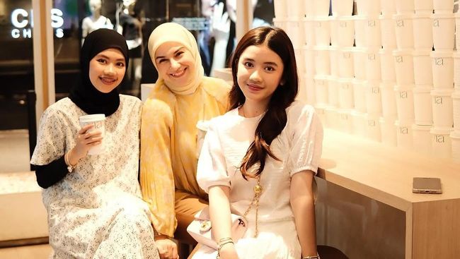 Potret Dua Putri Sambung Irish Bella, Calon Dokter Semua