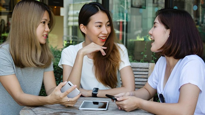 Sering Dilakukan Tanpa Sadar, 3 Kebiasaan Ini Bisa Bikin Kamu Terlihat Kurang Cerdas