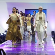 KAO x SOE Jakarta Pamerkan Pesona Tenun di Panggung 
