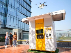 Seru! Atraksi Layanan Antar Pesan Makanan Via Drone di Shenzhen