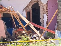 Detik-detik Ledakan Dahsyat Rumah di Pasuruan, Korban Tertindih Puing