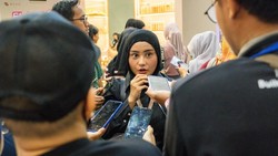 Tips Makeup untuk Kulit Oily dari MUA Ternama