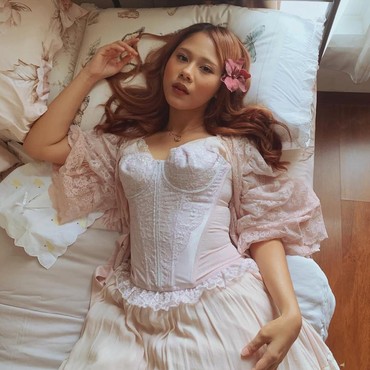 Nadin Amizah Alami Gangguan Pita Suara hingga Kesulitan Bernyanyi