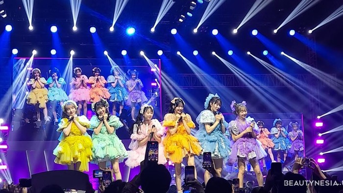 img-title Kawaii! Simak Gaya Para Member FRUITS ZIPPER di