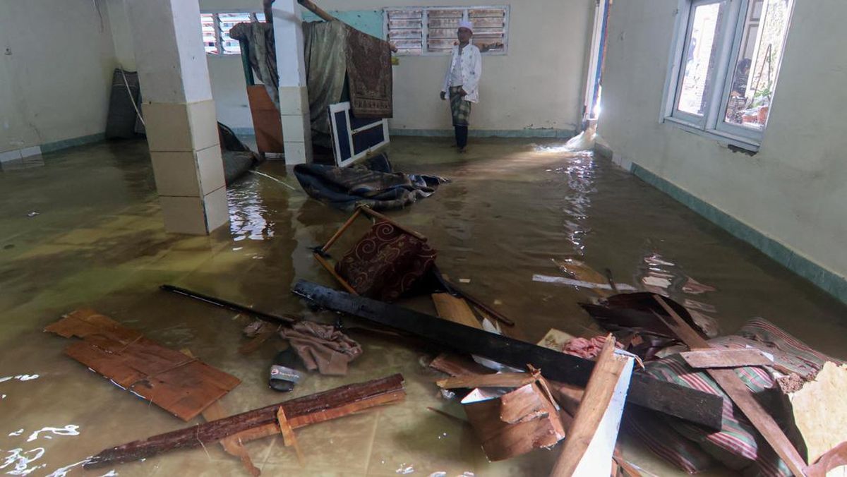 Banjir Bogor: 1.312 Warga Mengungsi, 16 Pasien RS Jonggol Dievakuasi