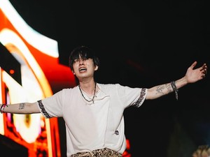Tampil di Prambanan Jazz Festival 2025, eaJ Park Pakai Batik hingga Beri Dukungan untuk Palestina
