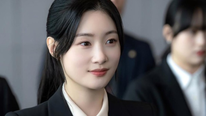 Tampil Beda, Aktris Cantik Jung Chae Yeon Jadi Pengacara di Drakor Baru Beyond the Bar Tampil Beda, Aktris Cantik Jung Chae Yeon Jadi Pengacara di Drakor Baru Beyond the Bar