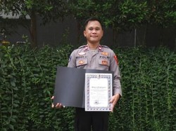 Bendahara Satkerwil Polres Lubuklinggau Terima Penghargaan dari Kapolri