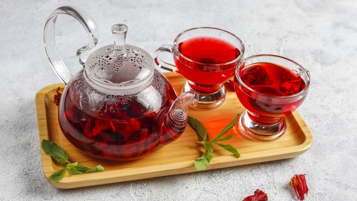 Rutin Konsumsi Teh Bunga Rosella, Ini Manfaatnya untuk Tubuh