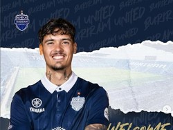 Shayne Pattynama Resmi Berseragam Buriram United